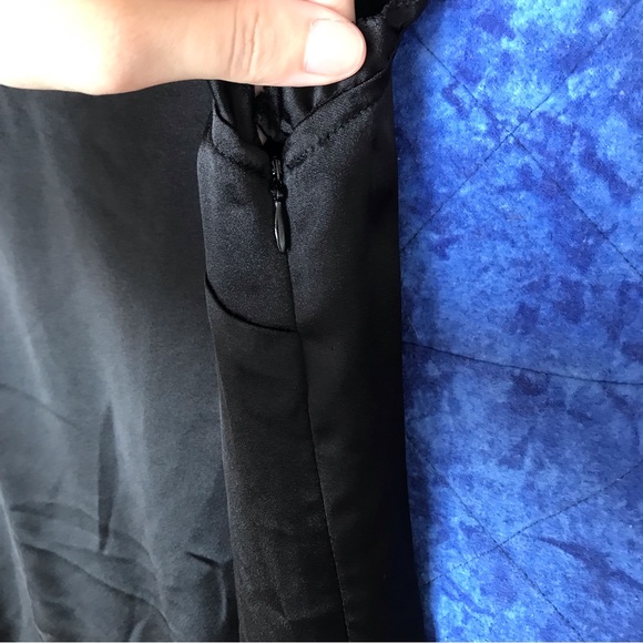 Simple black dress size M/L - Picture 2 of 5